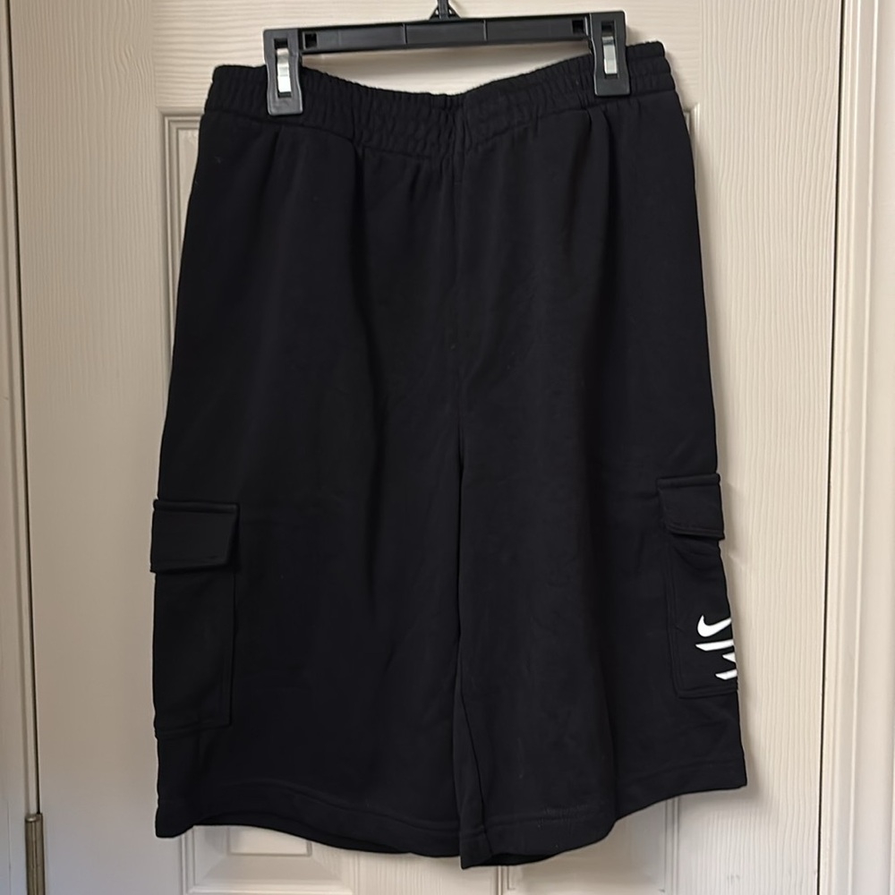 Nike Youth Boy Black Athletic Shorts - Picture 2 of 5
